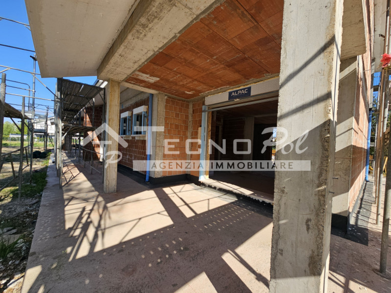 MORTISE - Per chi cerca la comodità alla viabilità senza rinunciare allo spazio verde che solo qu...