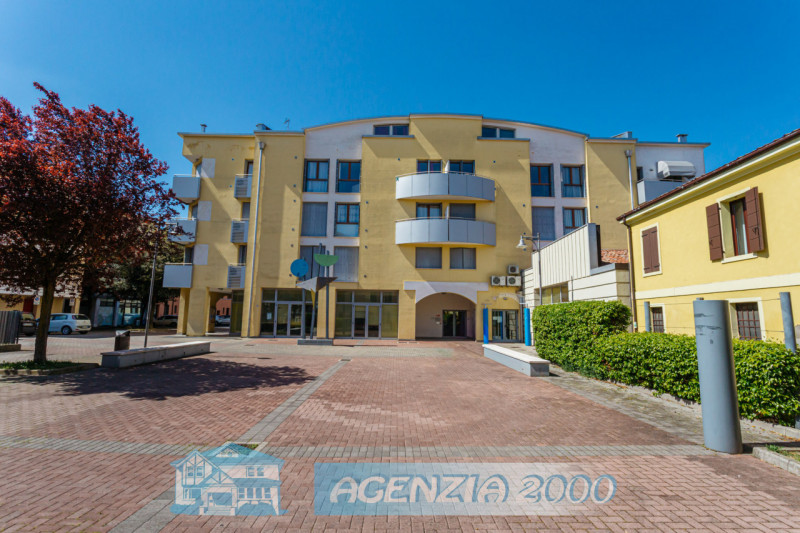 BELLISSIMA VISTA SUI TETTI DI CONSELVE!!! HO L'APPARTAMENTO CON TRAVI A VISTA PERFETTO PER TE !!!...