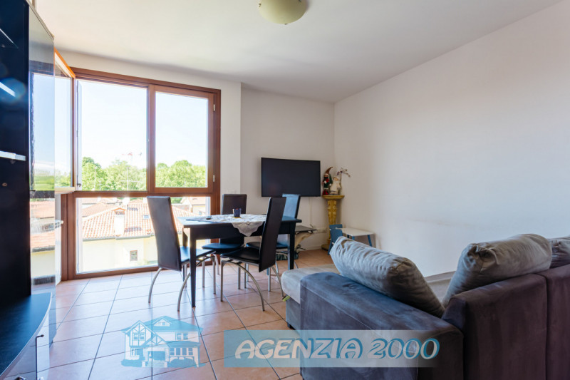 BELLISSIMA VISTA SUI TETTI DI CONSELVE!!! HO L'APPARTAMENTO CON TRAVI A VISTA PERFETTO PER TE !!!...