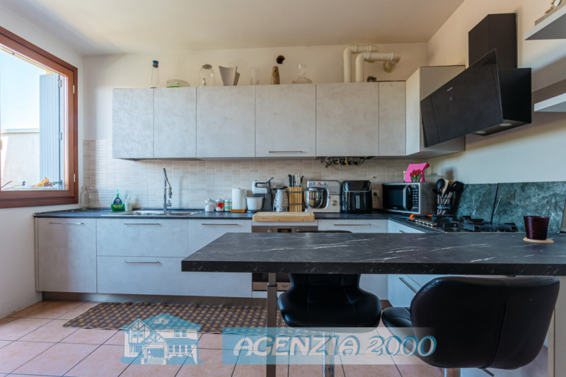 BELLISSIMA VISTA SUI TETTI DI CONSELVE!!! HO L'APPARTAMENTO CON TRAVI A VISTA PERFETTO PER TE !!!...