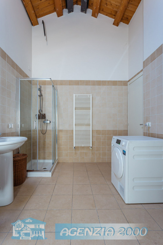 BELLISSIMA VISTA SUI TETTI DI CONSELVE!!! HO L'APPARTAMENTO CON TRAVI A VISTA PERFETTO PER TE !!!...