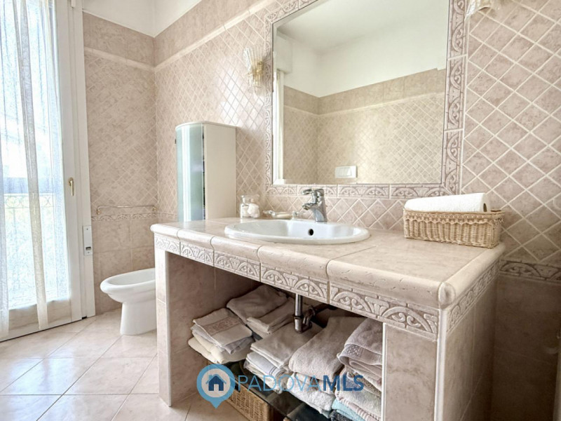 Immobile in esclusiva al Gruppo Padova MLS

SAN BELLINO - ARCELLA: In un contesto residenziale tr...