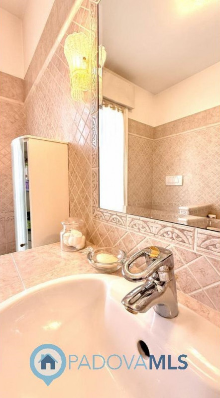 Immobile in esclusiva al Gruppo Padova MLS

SAN BELLINO - ARCELLA: In un contesto residenziale tr...