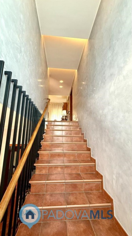 Immobile in esclusiva al Gruppo Padova MLS

SAN BELLINO - ARCELLA: In un contesto residenziale tr...