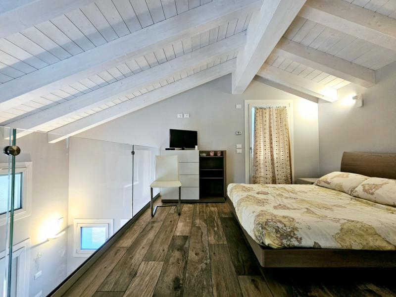 In una bellissima posizione rialzata a Baone, località Calaone, proponiamo in vendita spettacolar...