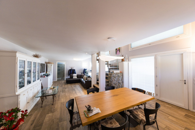 In una bellissima posizione rialzata a Baone, località Calaone, proponiamo in vendita spettacolar...