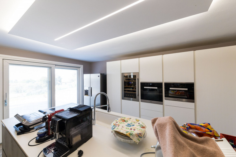 In una bellissima posizione rialzata a Baone, località Calaone, proponiamo in vendita spettacolar...