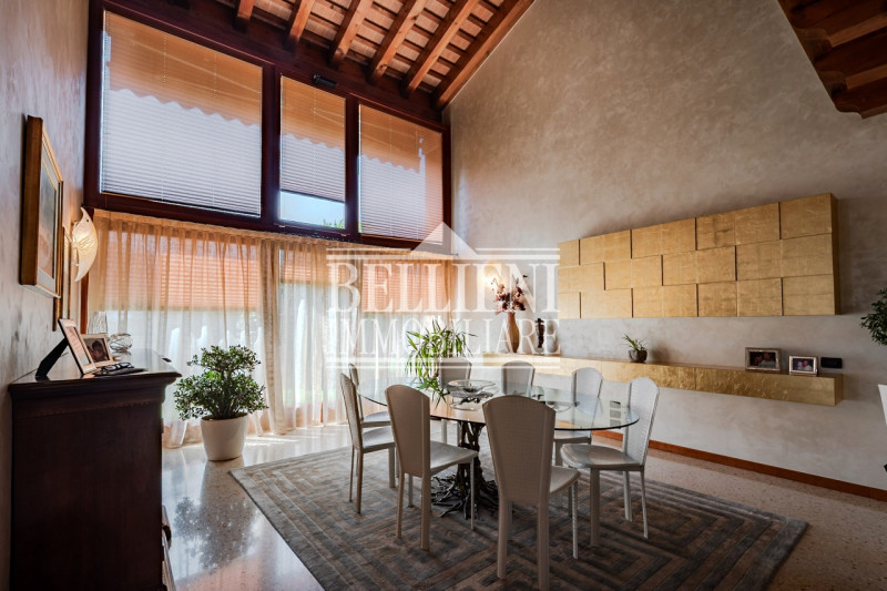 COSTABISSARA - Proponiamo in vendita straordinaria villa moderna situata nelle vicinanze di Costa...