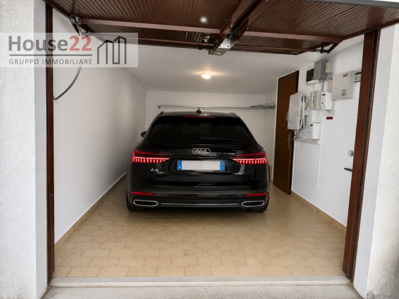 CAVAZZALE - VICENZA. In tranquillo e curato residence di 15 unità residenziali proponiamo SCHIERA...