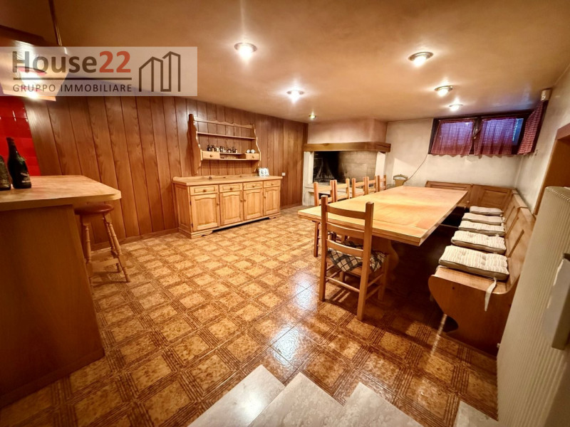 CAVAZZALE - VICENZA. In tranquillo e curato residence di 15 unità residenziali proponiamo SCHIERA...
