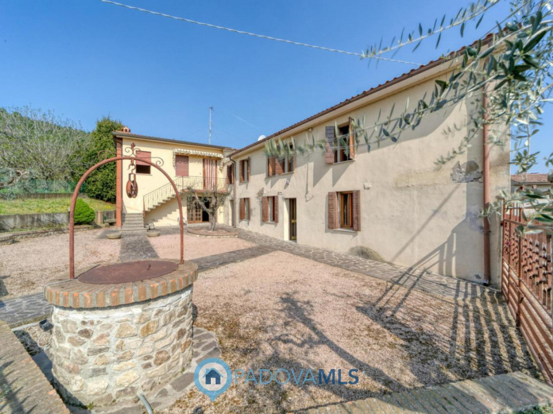 Immobile in esclusiva al Gruppo Padova MLS
MONSELICE Zona Solana, ai piedi del colle Montericco i...