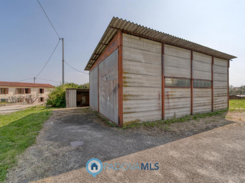 Immobile in esclusiva al Gruppo Padova MLS
MONSELICE Zona Solana, ai piedi del colle Montericco i...