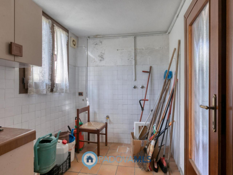 Immobile in esclusiva al Gruppo Padova MLS
MONSELICE Zona Solana, ai piedi del colle Montericco i...