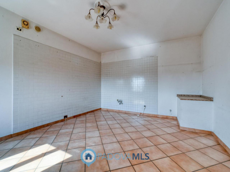 Immobile in esclusiva al Gruppo Padova MLS 

MONSELICE Zona Solana, ai piedi del colle Montericco...