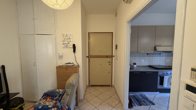 In vendita a Padova, nella centrale e servitissima zona di Ponte di Brenta, proponiamo in esclusi...