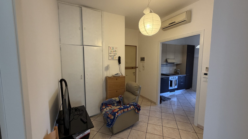 In vendita a Padova, nella centrale e servitissima zona di Ponte di Brenta, proponiamo in esclusi...