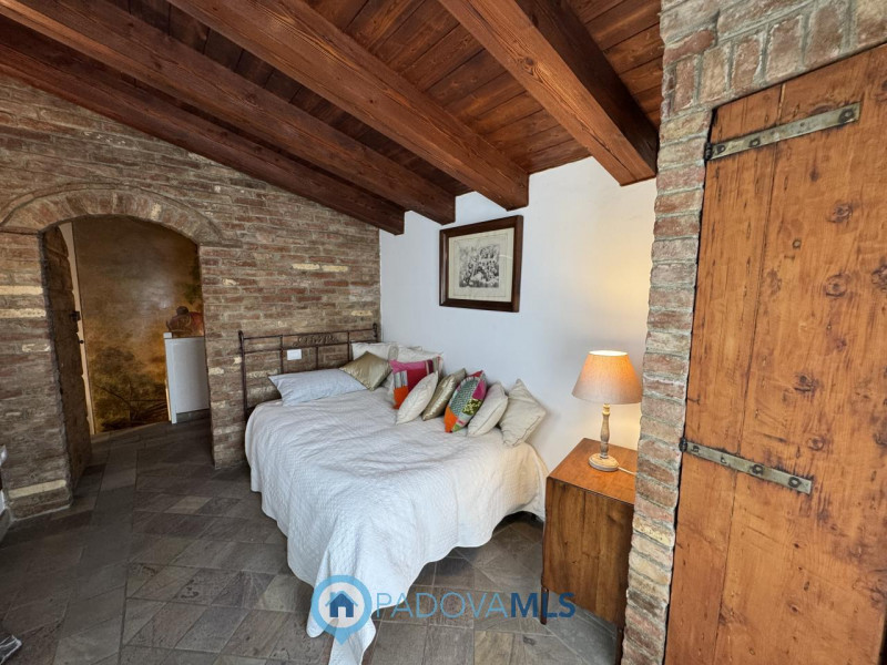 Immobile in esclusiva al Gruppo Padova MLS
Se amate la tranquillità e allo stesso tempo la vicina...