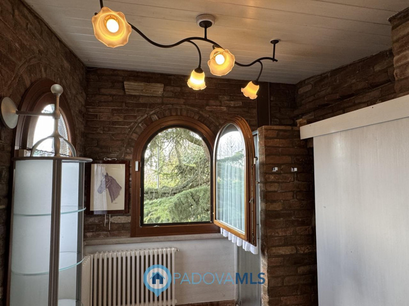 Immobile in esclusiva al Gruppo Padova MLS
Se amate la tranquillità e allo stesso tempo la vicina...
