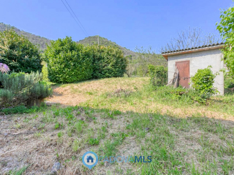 Immobile in esclusiva al Gruppo Padova MLS

MONSELICE Zona Solana, ai piedi del colle Montericco ...