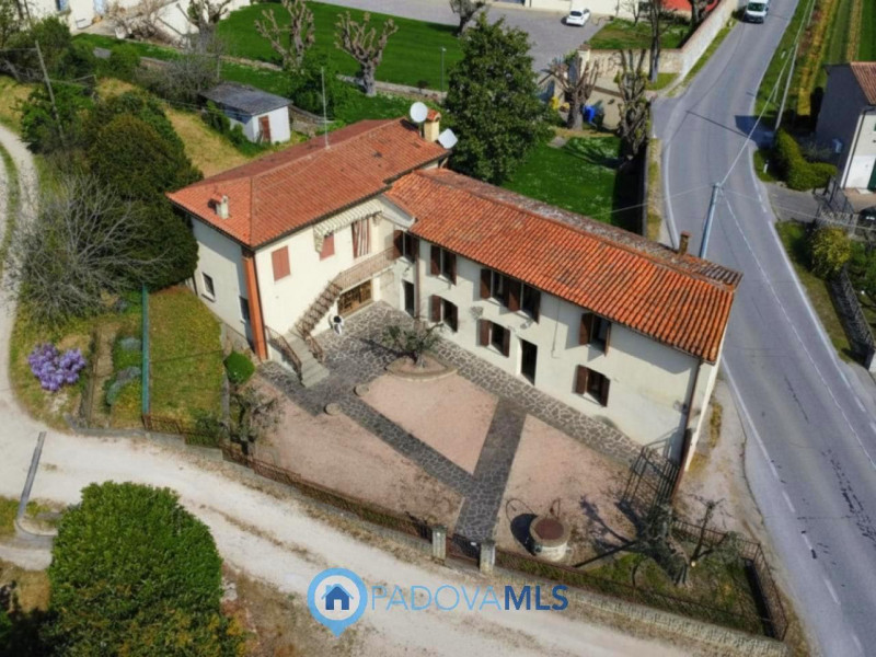 Immobile in esclusiva al Gruppo Padova MLS

MONSELICE Zona Solana, ai piedi del colle Montericco ...