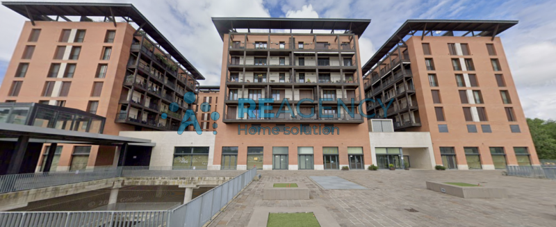 Ferrara – Zona Darsena City
Stai cercando uno spazio commerciale di 2.000mq in una zona in piena ...