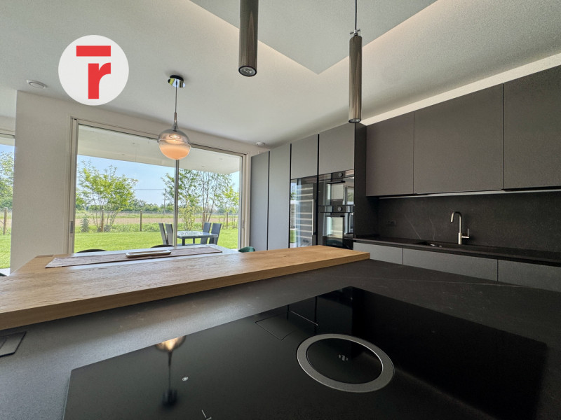 SAN GIORGIO - vicinanze CAMPODARSEGO, CAMPOSAMPIERO -- zona verde e tranquilla, con tutti i servi...