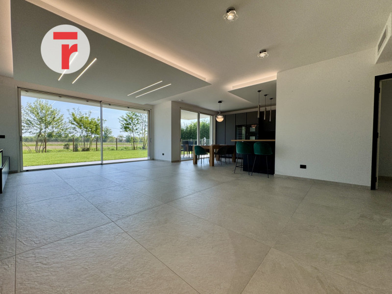 SAN GIORGIO - vicinanze CAMPODARSEGO, CAMPOSAMPIERO -- zona verde e tranquilla, con tutti i servi...