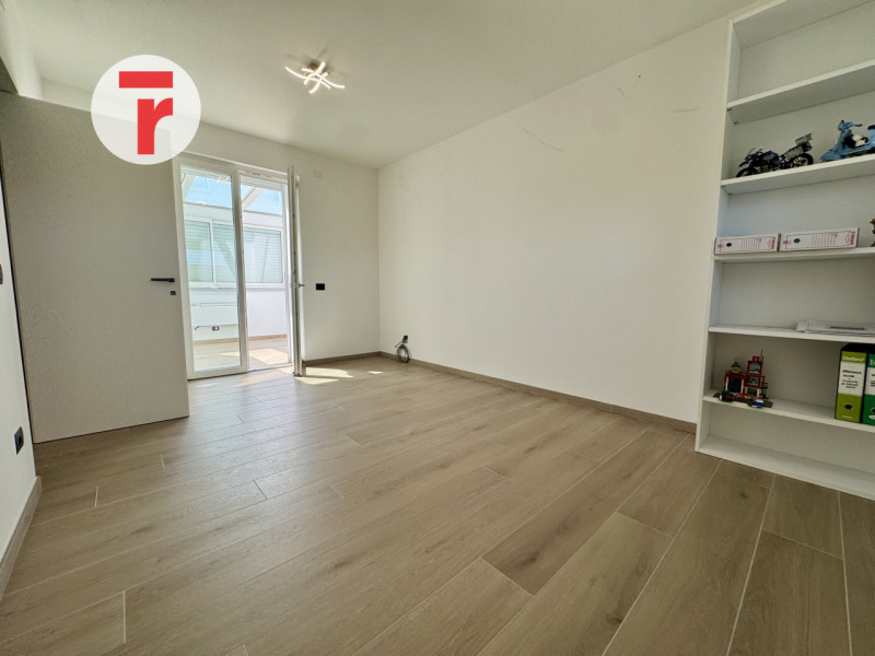 SAN GIORGIO - vicinanze CAMPODARSEGO, CAMPOSAMPIERO -- zona verde e tranquilla, con tutti i servi...