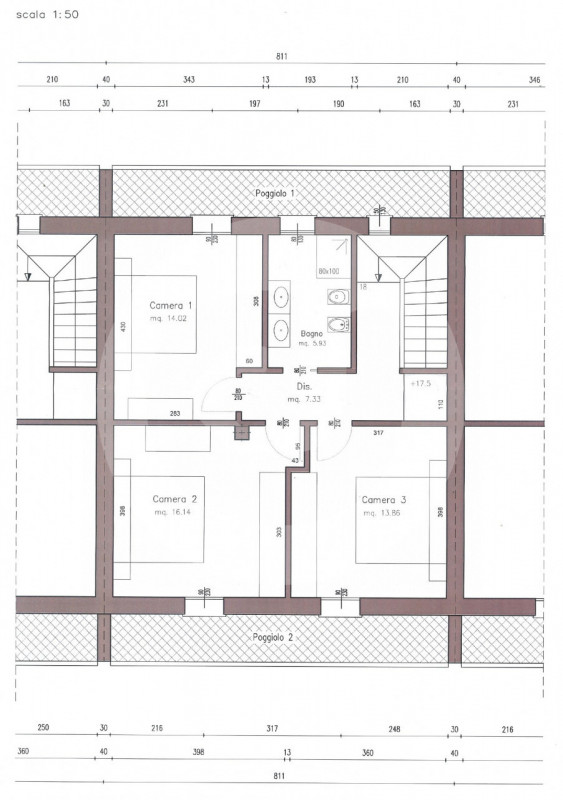Scopri questa affascinante casa a schiera centrale situata nel cuore di Camposampiero, un comune ...