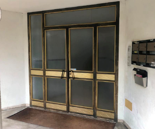 Rif. A.A.476-24

Vendita all'asta - appartamento al 2° piano con garage in data 10 giugno 2026

D...