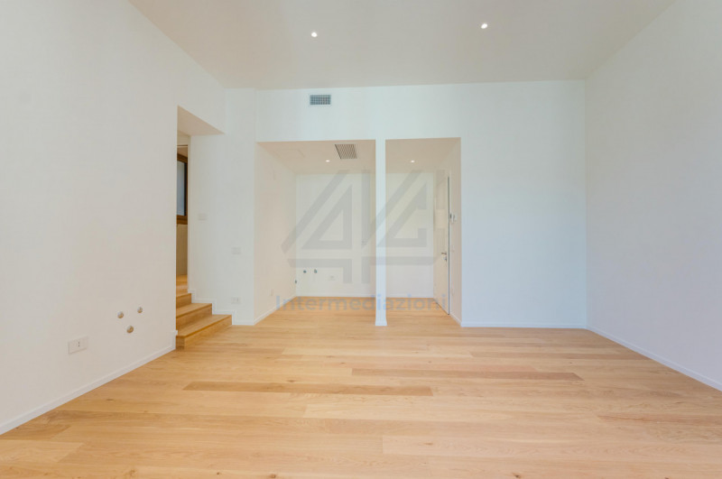 L’essenza del lusso nel centro storico di Padova.
Nel contesto esclusivo di una prestigiosa dimor...