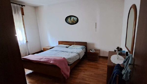 Rif. A.A.5-25

Vendita all'asta - bifamiliare su 2 livelli con garage in data 10 giugno 2026

Des...