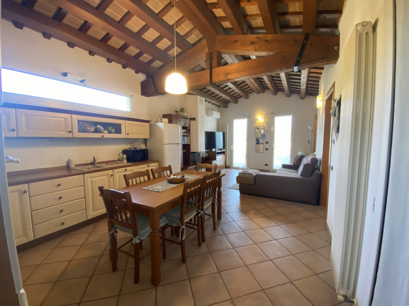 Casa con giardino in Limena zona Taggì. Posizione tranquilla ma vicina ai servizi. La casa è comp...