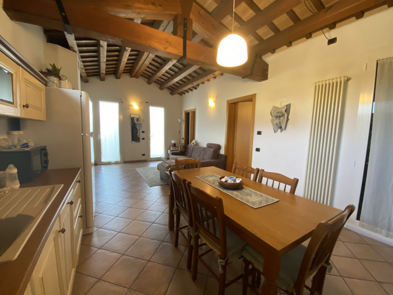 Casa con giardino in Limena zona Taggì. Posizione tranquilla ma vicina ai servizi. La casa è comp...