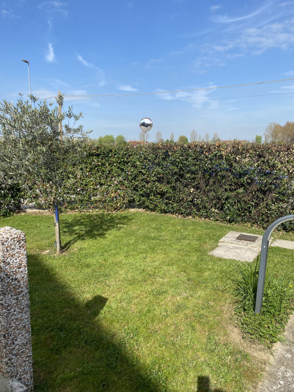 Casa con giardino in Limena zona Taggì. Posizione tranquilla ma vicina ai servizi. La casa è comp...