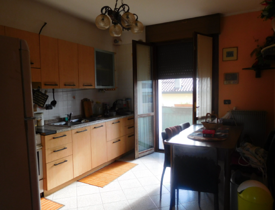 Rif. A.A.324-25

Vendita all'asta - appartamento al 2° piano con box auto in data 10 giugno 2026
...