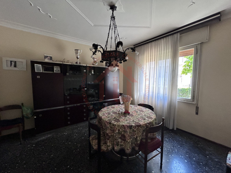 RIF: FR028 SELVAZZANO DENTRO - CASELLE Proponiamo in vendita casa singola indipendente su più liv...