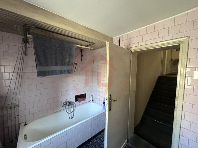 RIF: FR028 SELVAZZANO DENTRO - CASELLE Proponiamo in vendita casa singola indipendente su più liv...