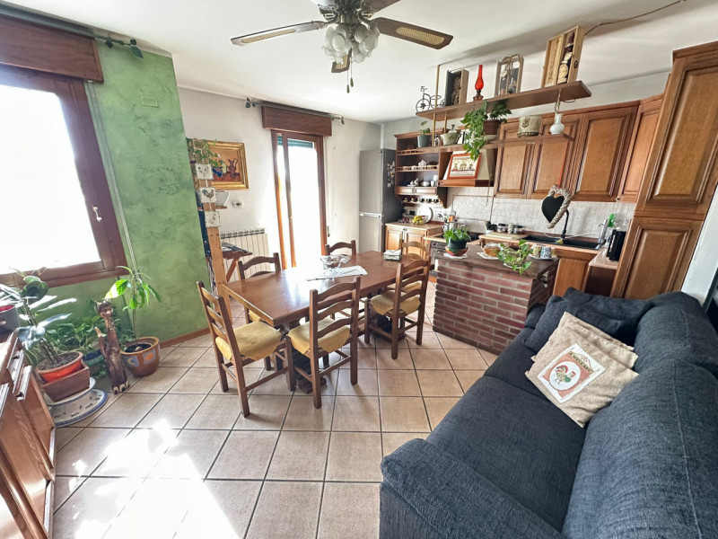 LIMENA TAGGì DI SOPRA - In un contesto residenziale riservato e tranquillo ma comodissimo ai serv...