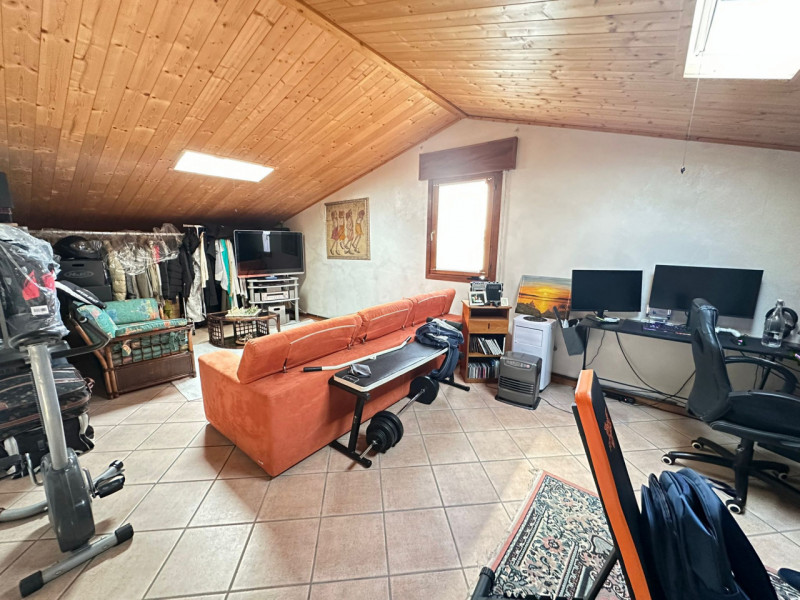 LIMENA TAGGì DI SOPRA - In un contesto residenziale riservato e tranquillo ma comodissimo ai serv...