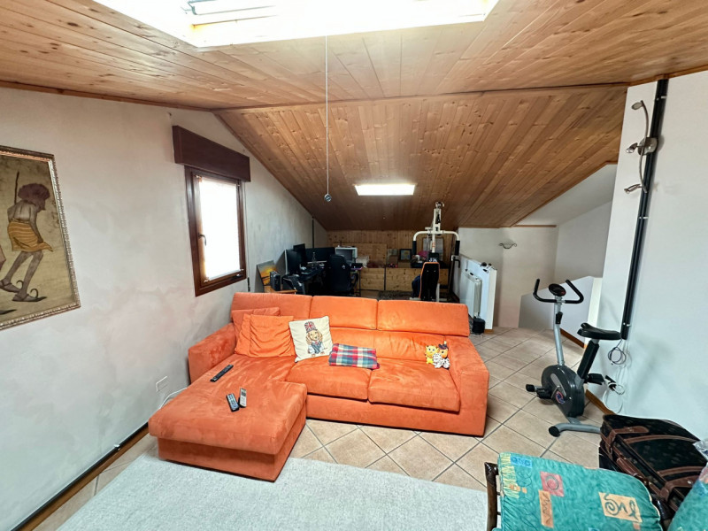 LIMENA TAGGì DI SOPRA - In un contesto residenziale riservato e tranquillo ma comodissimo ai serv...