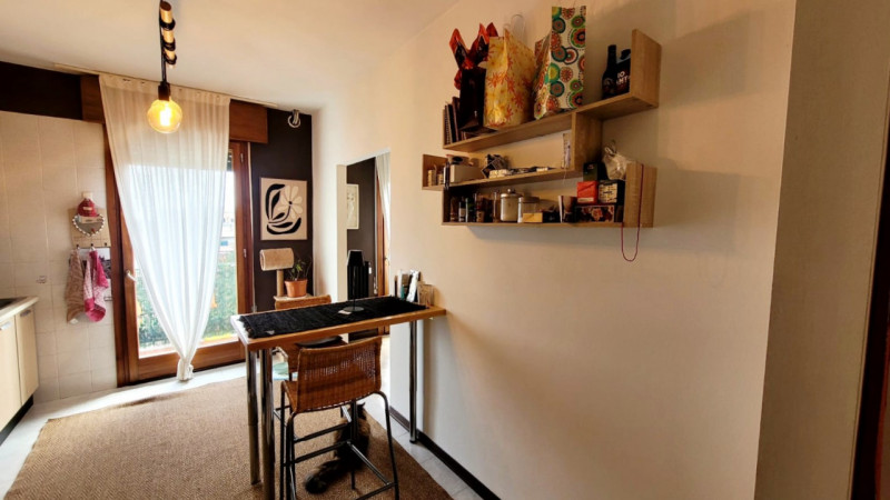 UN APPARTAMENTO IN CIMA AL PAESE!!

Hai presente le croci che si trovano in cima ai monti?
Sembra...