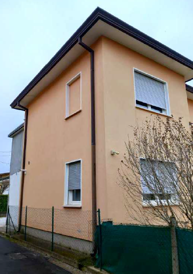 Rif. A.A.237-24

Vendita all'asta - abitazione su 2 livelli con giardino in data 11 giugno 2026

...