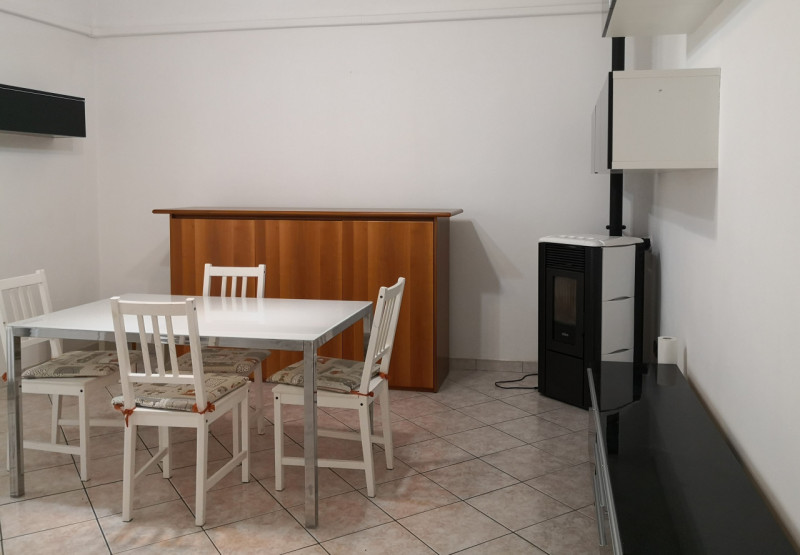 Nel cuore del quartiere residenziale di Sant’Osvaldo a Padova, proponiamo in vendita un luminoso ...