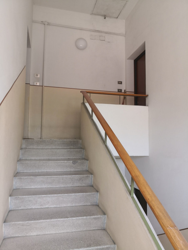 Nel cuore del quartiere residenziale di Sant’Osvaldo a Padova, proponiamo in vendita un luminoso ...