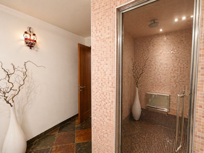 In una tranquilla zona residenziale di Cazzago di Pianiga, questa accogliente casa singola su due...