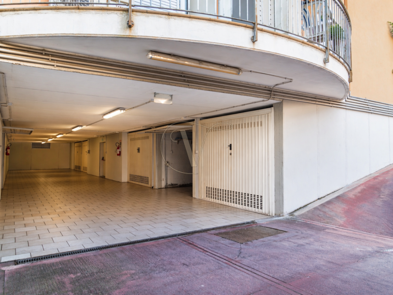 Ottima opportunità in una palazzina del 2002, servita da ascensore: appartamento al primo piano, ...