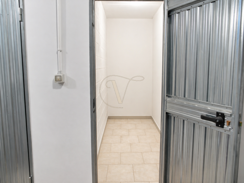 Ottima opportunità in una palazzina del 2002, servita da ascensore: appartamento al primo piano, ...