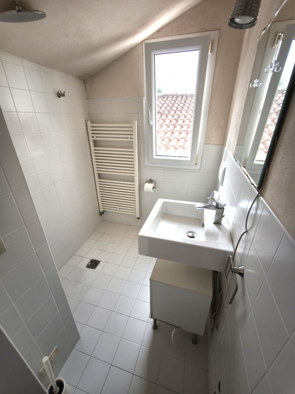 Nel pieno centro storico di Abano Terme, a pochi passi da Piazza della Repubblica e dalle rinomat...