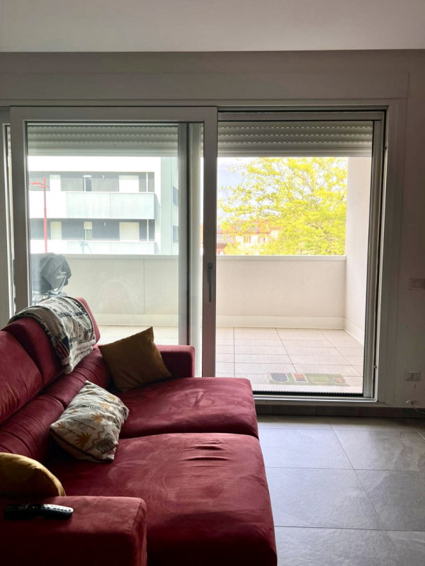 (Per INFO Monica 3482688677) Rubano vicinanze centro a pochi passi dalla nuova fermata del Tram e...